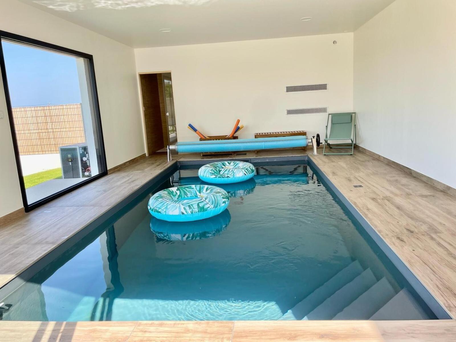 Magnifique Maison Vue Mer Avec Piscine Interieure Carantec Kamer foto