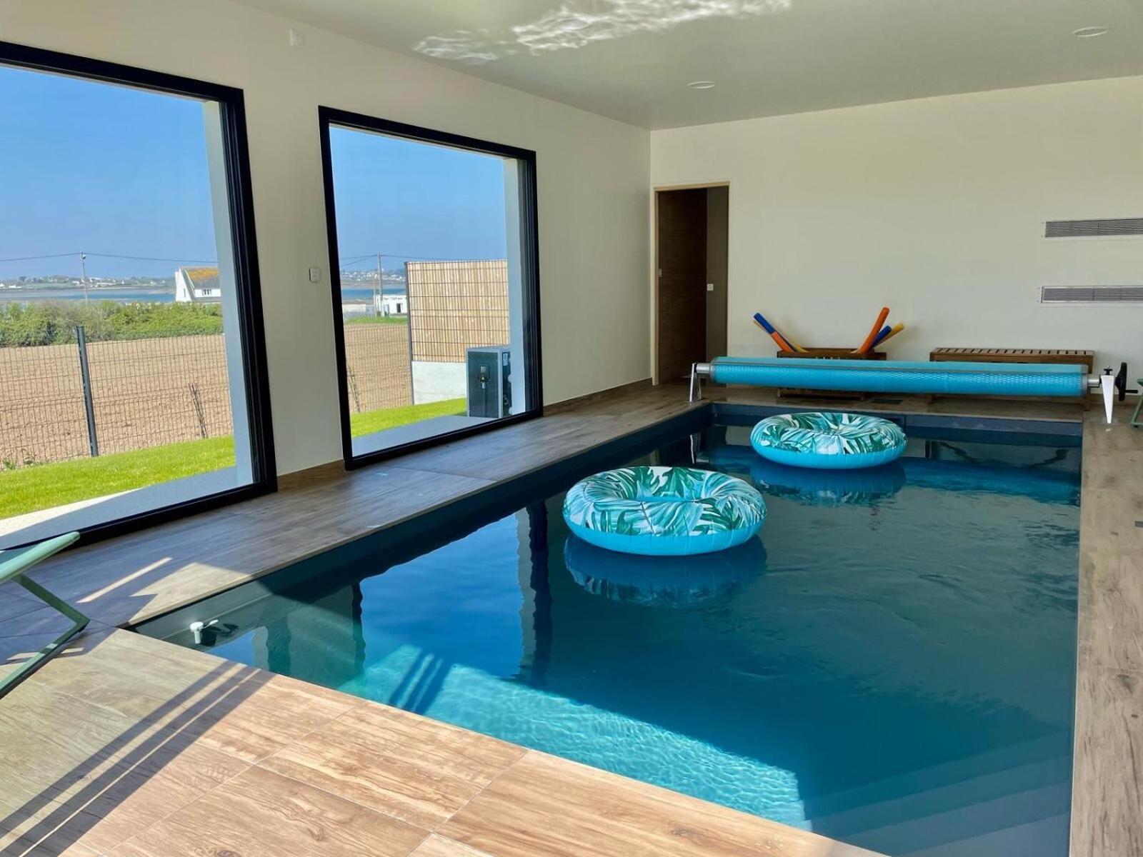 Magnifique Maison Vue Mer Avec Piscine Interieure Carantec Buitenkant foto