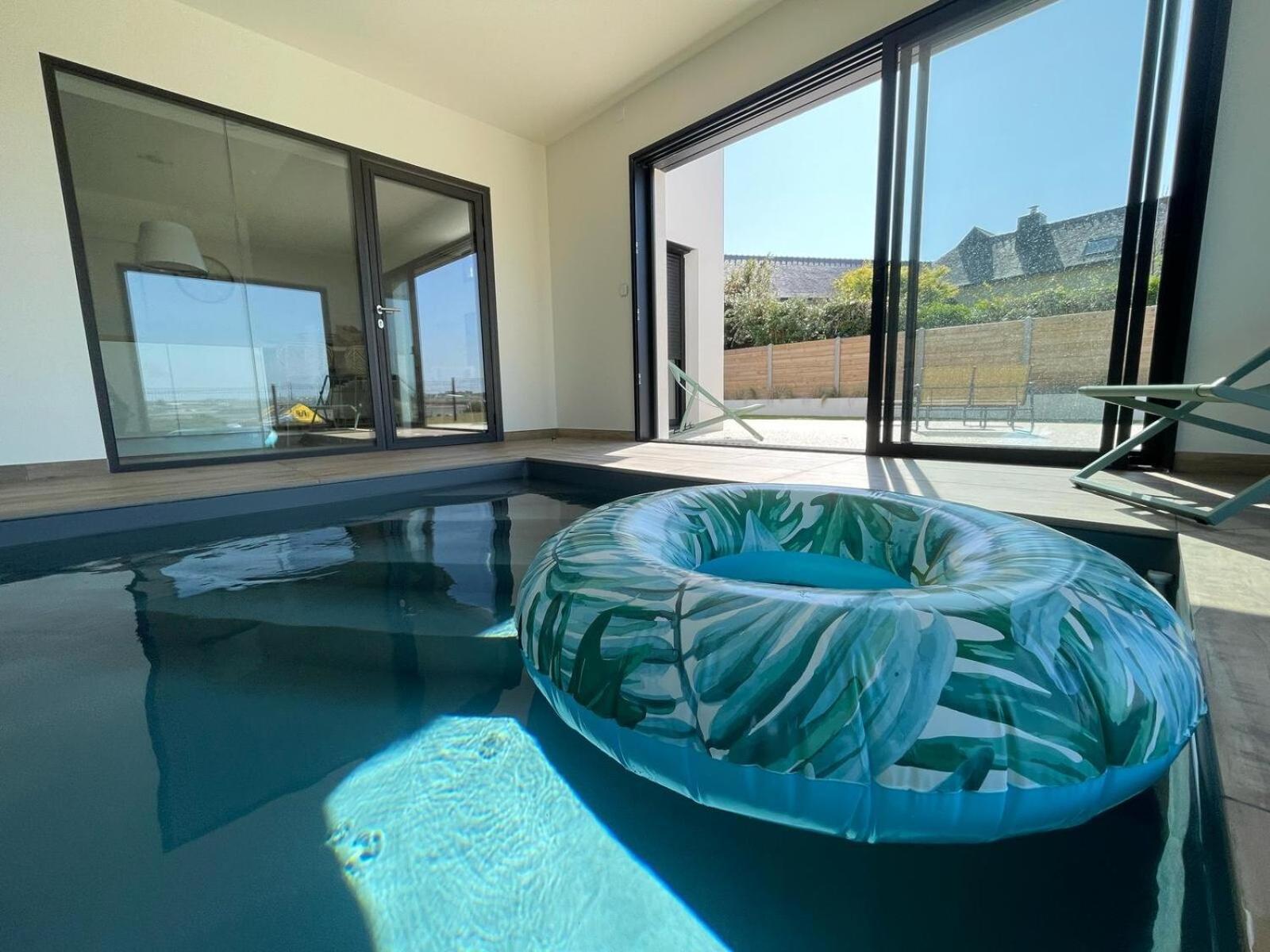 Magnifique Maison Vue Mer Avec Piscine Interieure Carantec Buitenkant foto